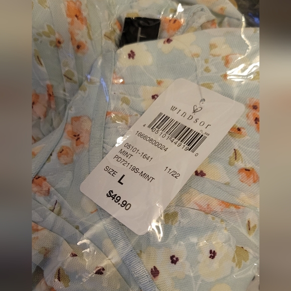 Windsor (NWT) Plant One On Me Floral Mini Dress - Picture 6 of 10